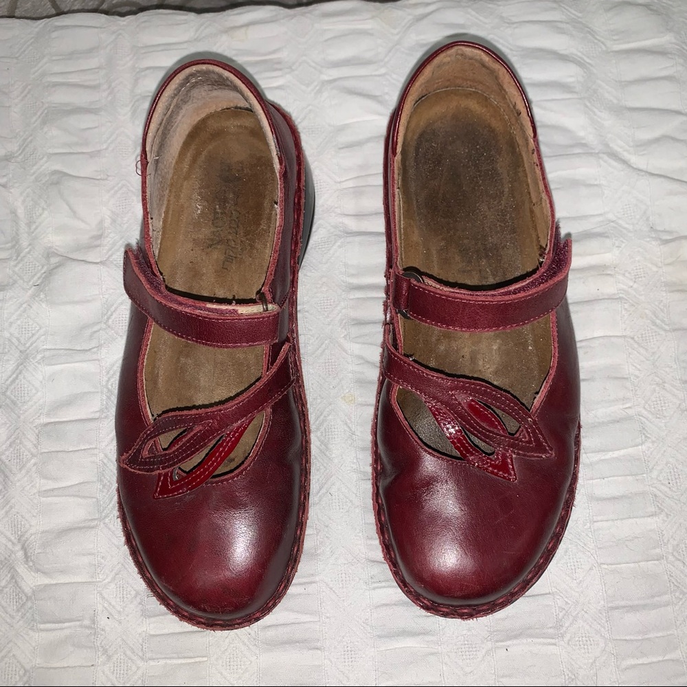 NAOT Kuru style Mary Jane 7.5/38